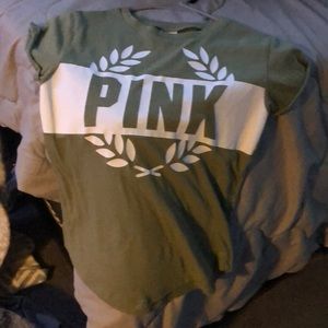 green short sleeve from pink